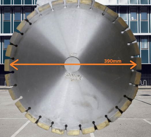 Our 16-inch diamond segmented concrete cutting blade is engineered for high-performance cutting of CC roads, RCC slabs, PQC pavements, bricks, cement blocks, and more. Built with industrial-grade diamond segments and cutting edge metal powder technology,