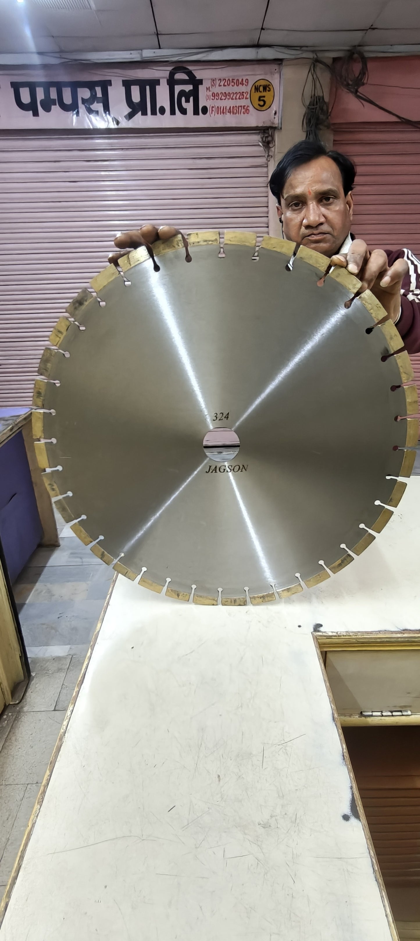 18 Inch RCC Cutting Blade for Handheld Wall & Floor Cutting Machine